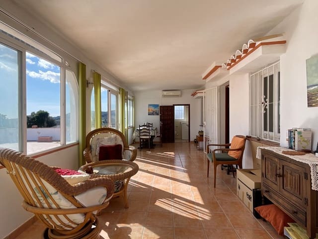 2 soverom Villa til salgs i Teulada Pueblo, Teulada-Moraira med svømmebasseng garasje - € 445 000 (Ref: 9369070)