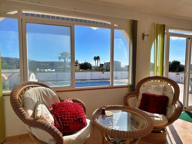 2 soverom Villa til salgs i Teulada Pueblo, Teulada-Moraira med svømmebasseng garasje - € 445 000 (Ref: 9369070)