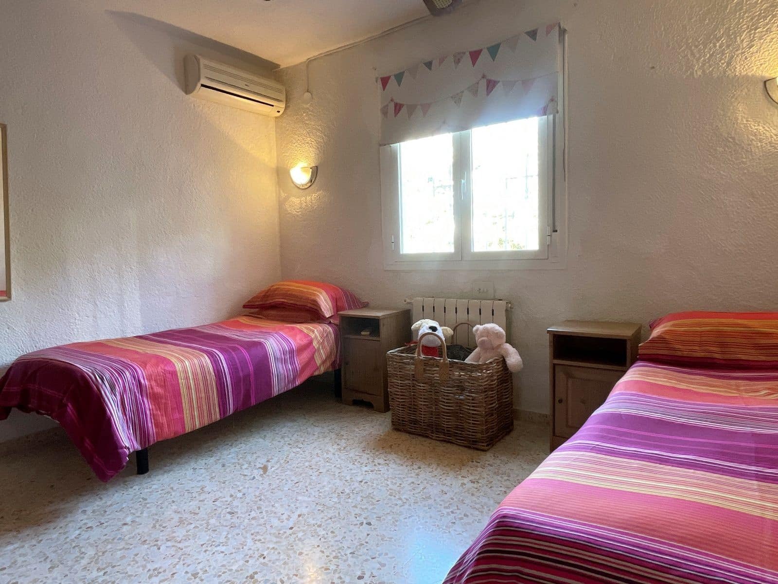 5 bedroom Villa for sale in Moraira with pool garage - € 725,000 (Ref: 9383518)