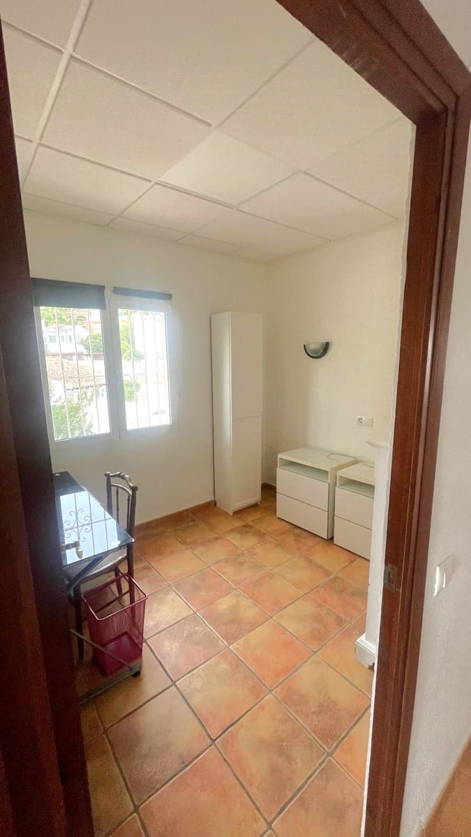 4 Zimmer Villa zu verkaufen in Moraira mit Pool Garage - 595.000 € (Ref: 9383523)