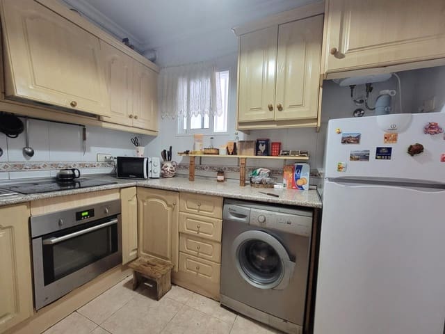 2 bedroom Apartment for sale in Torrevieja - € 117,260 (Ref: 9397829)