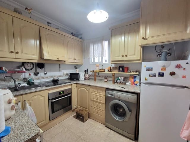 2 bedroom Apartment for sale in Torrevieja - € 117,260 (Ref: 9397829)