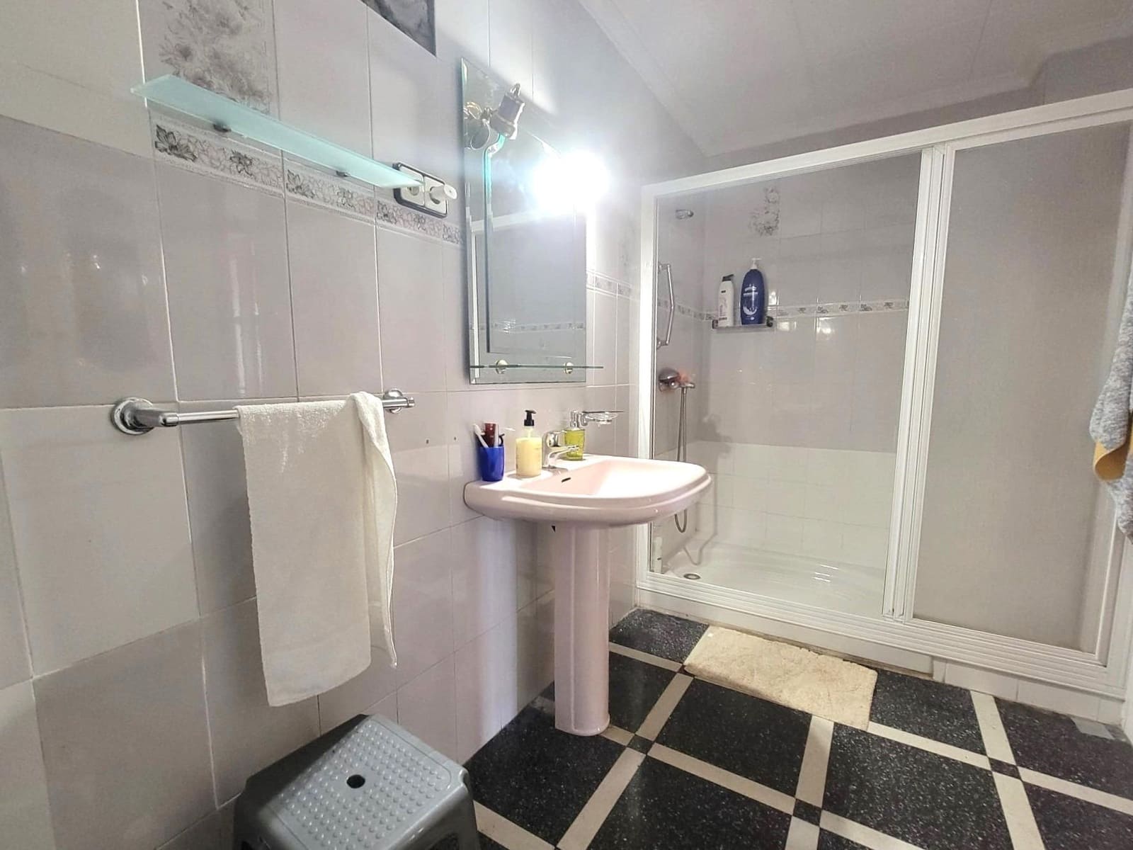 3 bedroom Apartment for sale in Torrevieja - € 189,000 (Ref: 9399946)