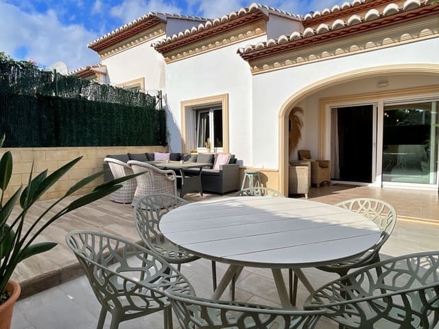 2 bedroom Villa for sale in Benitachell / Benitatxell with pool garage - € 289,000 (Ref: 9402414)