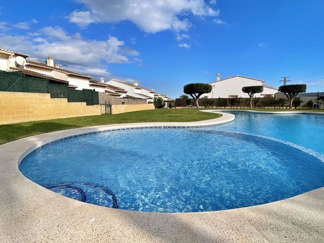 2 bedroom Villa for sale in Benitachell / Benitatxell with pool garage - € 289,000 (Ref: 9402414)