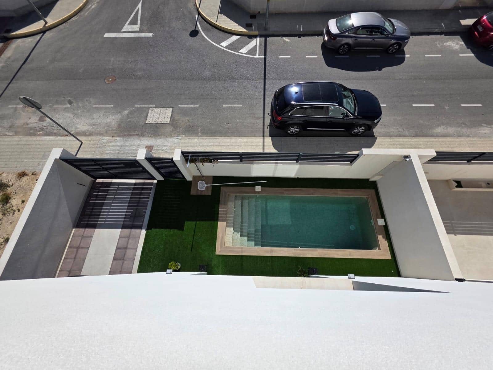 Chalet de 2 habitaciones en Benijófar en venta con piscina garaje - 355.000 € (Ref: 9402506)