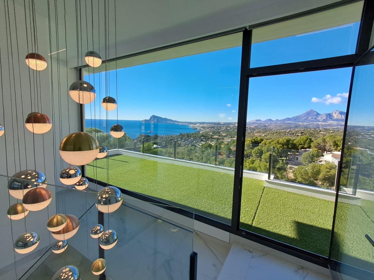 5 Zimmer Villa zu verkaufen in Altea mit Pool Garage - 2.350.000 € (Ref: 9410071)