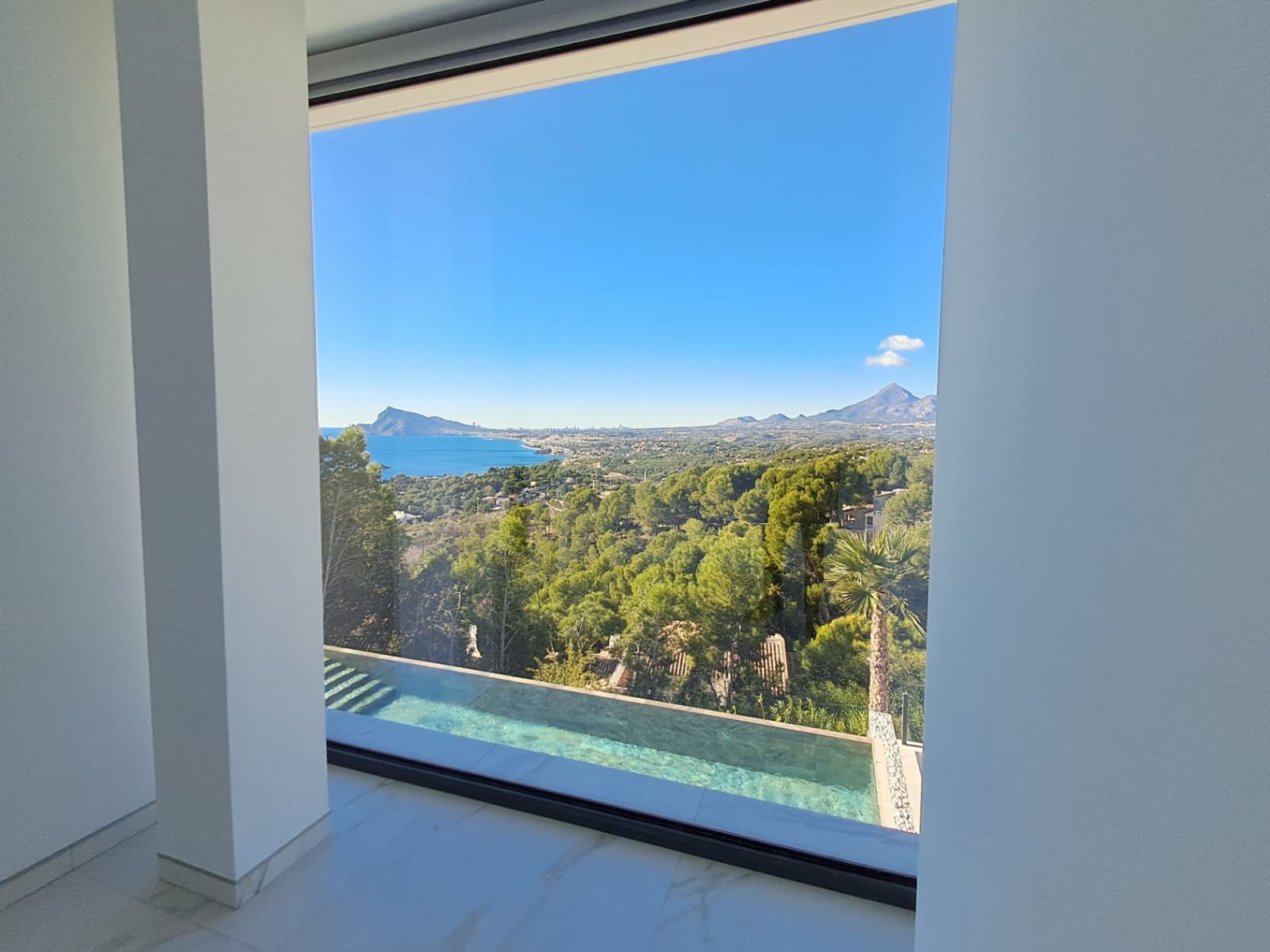 5 Zimmer Villa zu verkaufen in Altea mit Pool Garage - 2.350.000 € (Ref: 9410071)