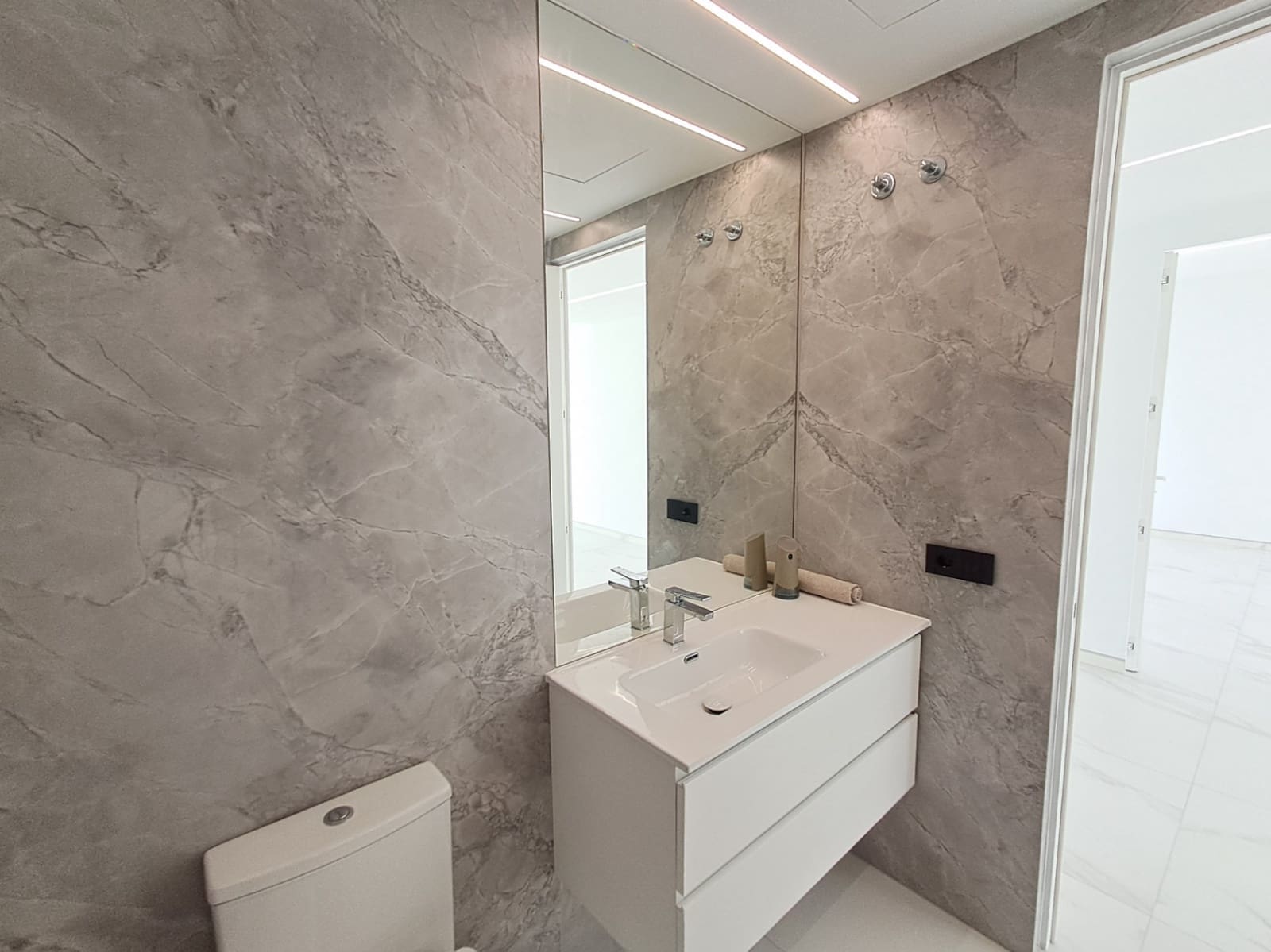 5 Zimmer Villa zu verkaufen in Altea mit Pool Garage - 2.350.000 € (Ref: 9410071)