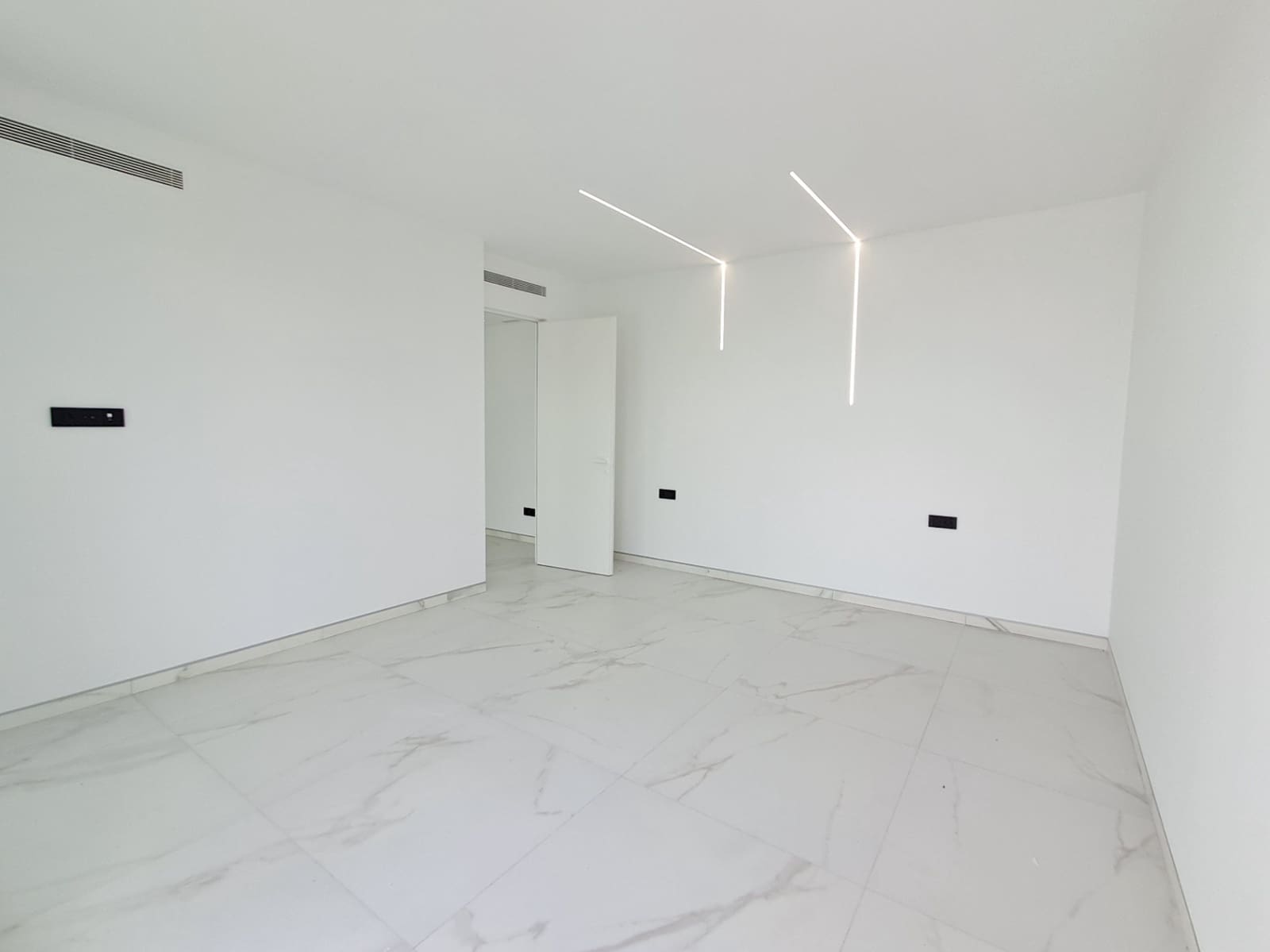 5 Zimmer Villa zu verkaufen in Altea mit Pool Garage - 2.350.000 € (Ref: 9410071)