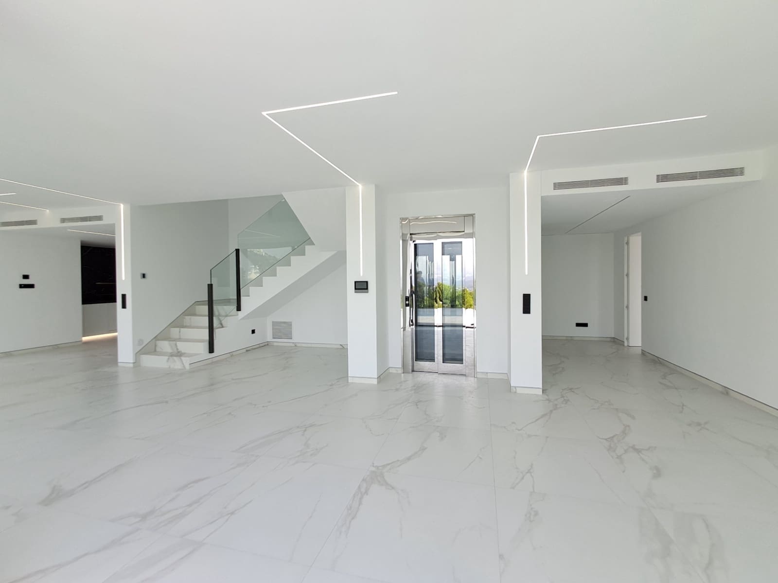 5 Zimmer Villa zu verkaufen in Altea mit Pool Garage - 2.350.000 € (Ref: 9410071)