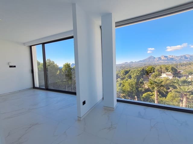5 Zimmer Villa zu verkaufen in Altea mit Pool Garage - 2.350.000 € (Ref: 9410071)