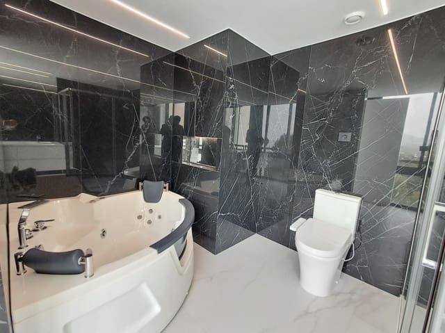 5 Zimmer Villa zu verkaufen in Altea mit Pool Garage - 2.350.000 € (Ref: 9410071)