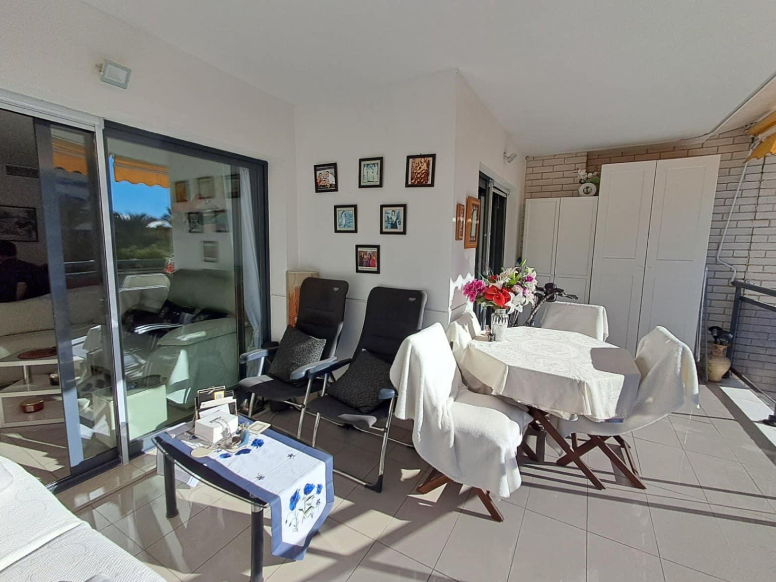 2 bedroom Apartment for sale in La Villajoyosa / Vila Joiosa with pool - € 350,000 (Ref: 9414577)