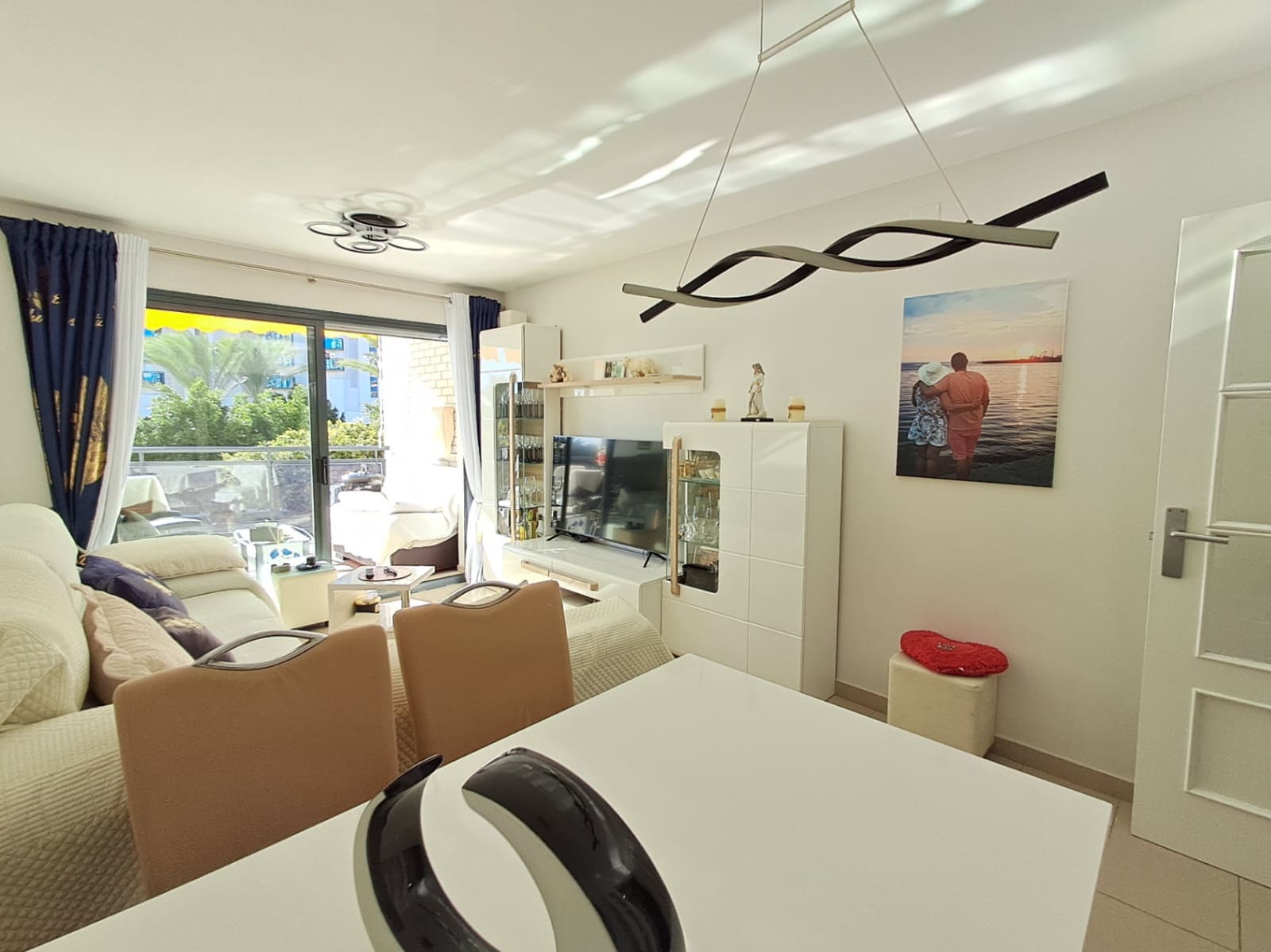 2 bedroom Apartment for sale in La Villajoyosa / Vila Joiosa with pool - € 350,000 (Ref: 9414577)