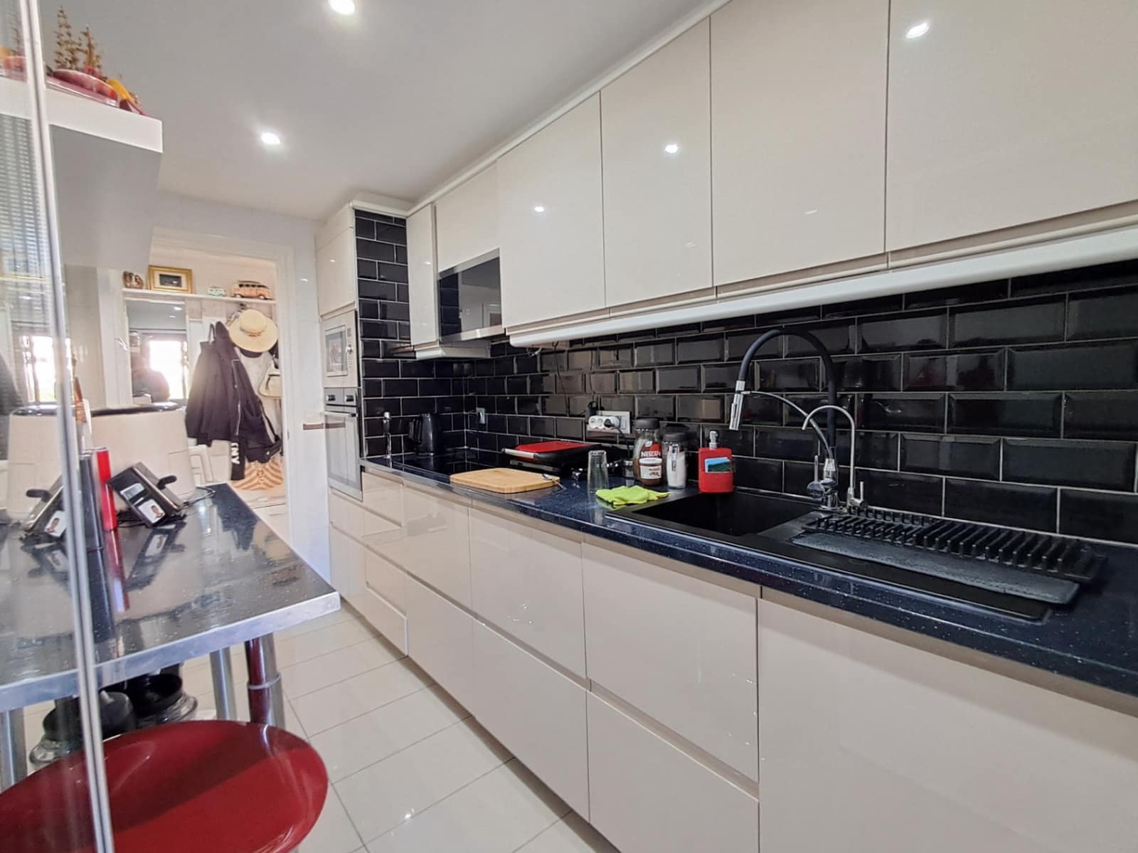 2 bedroom Apartment for sale in La Villajoyosa / Vila Joiosa with pool - € 350,000 (Ref: 9414577)