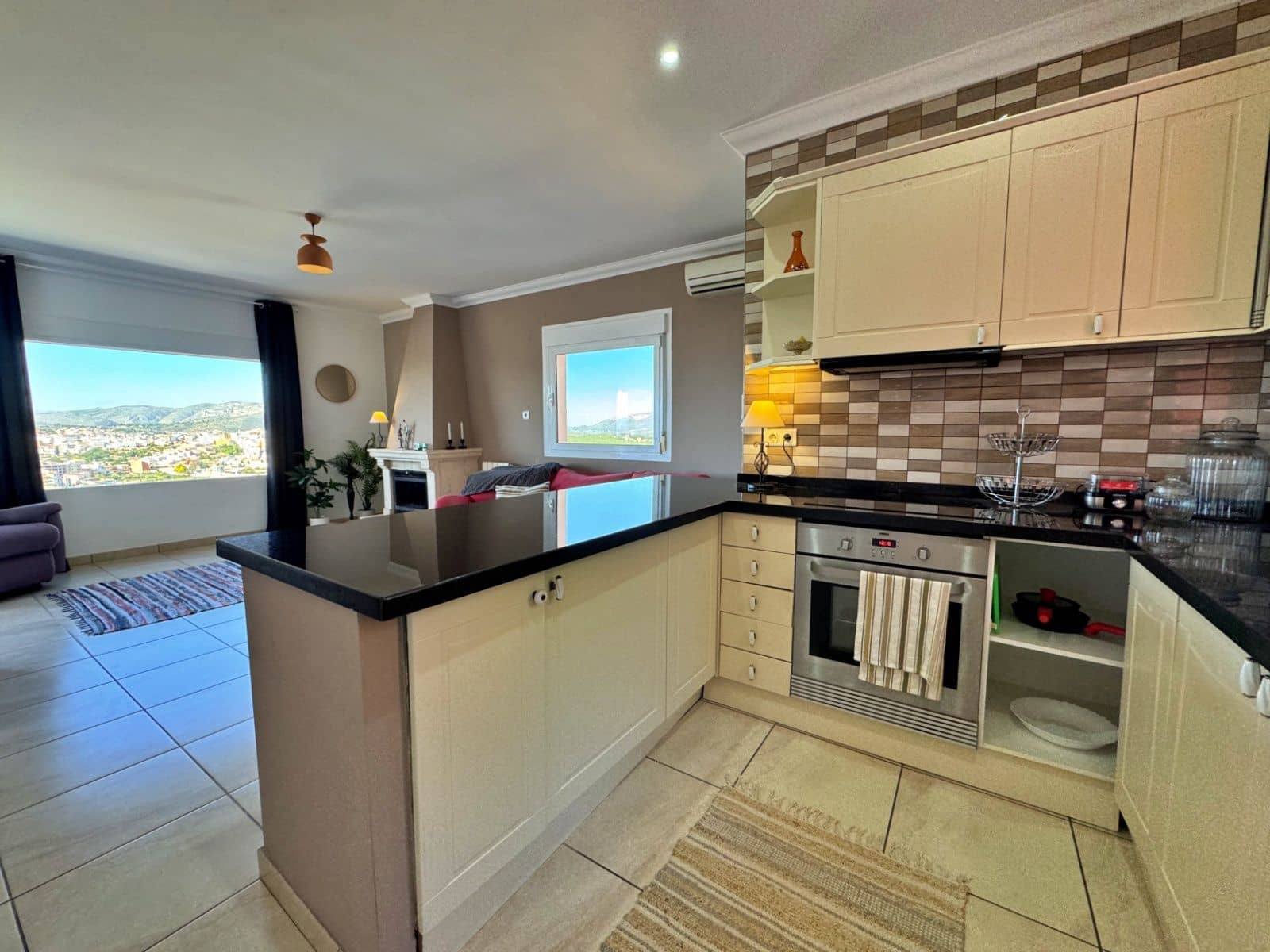 3 sovrum Villa att hyra i Benitachell / Benitatxell med pool garage - 1 300 € (Ref: 9415090)