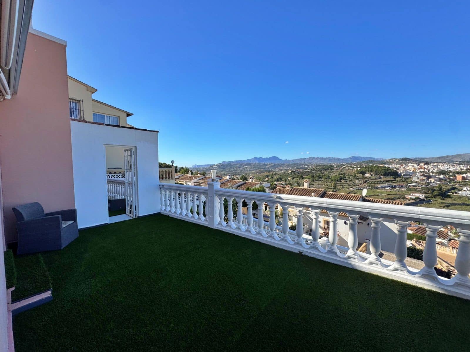 3 sovrum Villa att hyra i Benitachell / Benitatxell med pool garage - 1 300 € (Ref: 9415090)