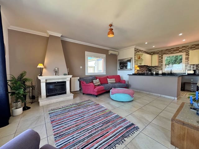 3 bedroom Villa for rent in Benitachell / Benitatxell with pool garage - € 1,300 (Ref: 9415090)