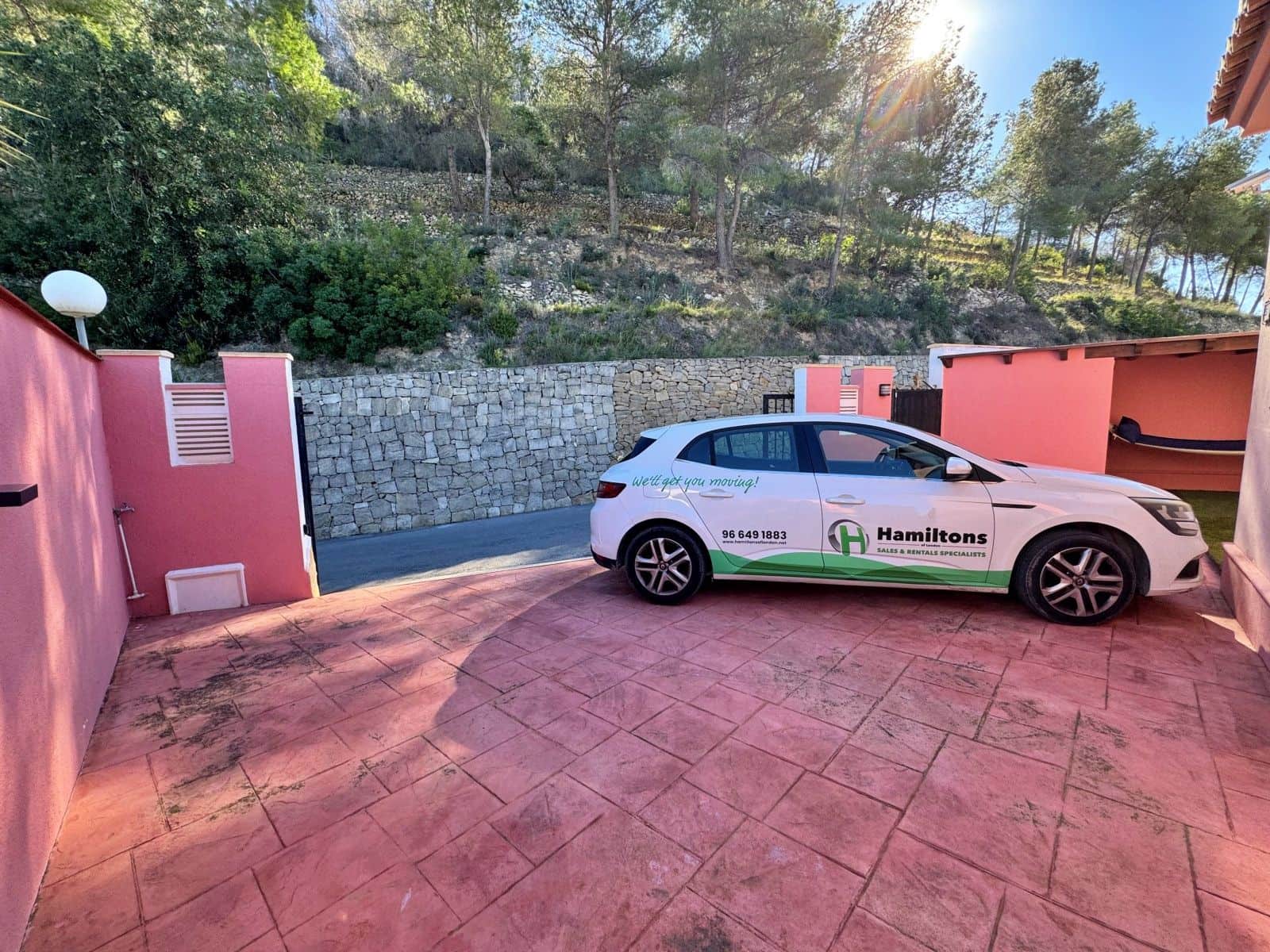 3 sovrum Villa att hyra i Benitachell / Benitatxell med pool garage - 1 300 € (Ref: 9415090)