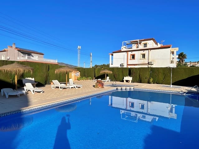 2 soveværelse Bungalow til salg i Calpe / Calp med swimmingpool garage - € 265.000 (Ref: 9422572)