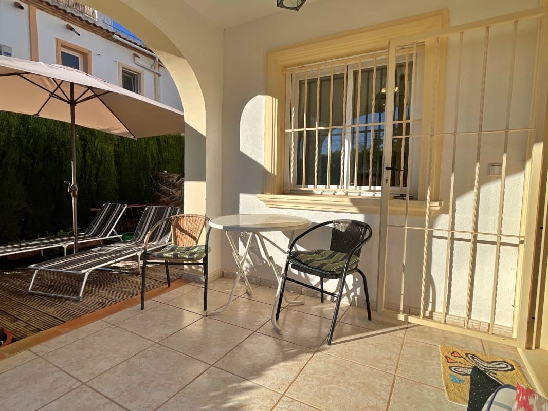 2 soveværelse Bungalow til salg i Calpe / Calp med swimmingpool garage - € 265.000 (Ref: 9422572)