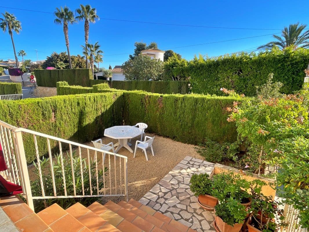 2 soveværelse Bungalow til salg i Calpe / Calp med swimmingpool garage - € 265.000 (Ref: 9422572)