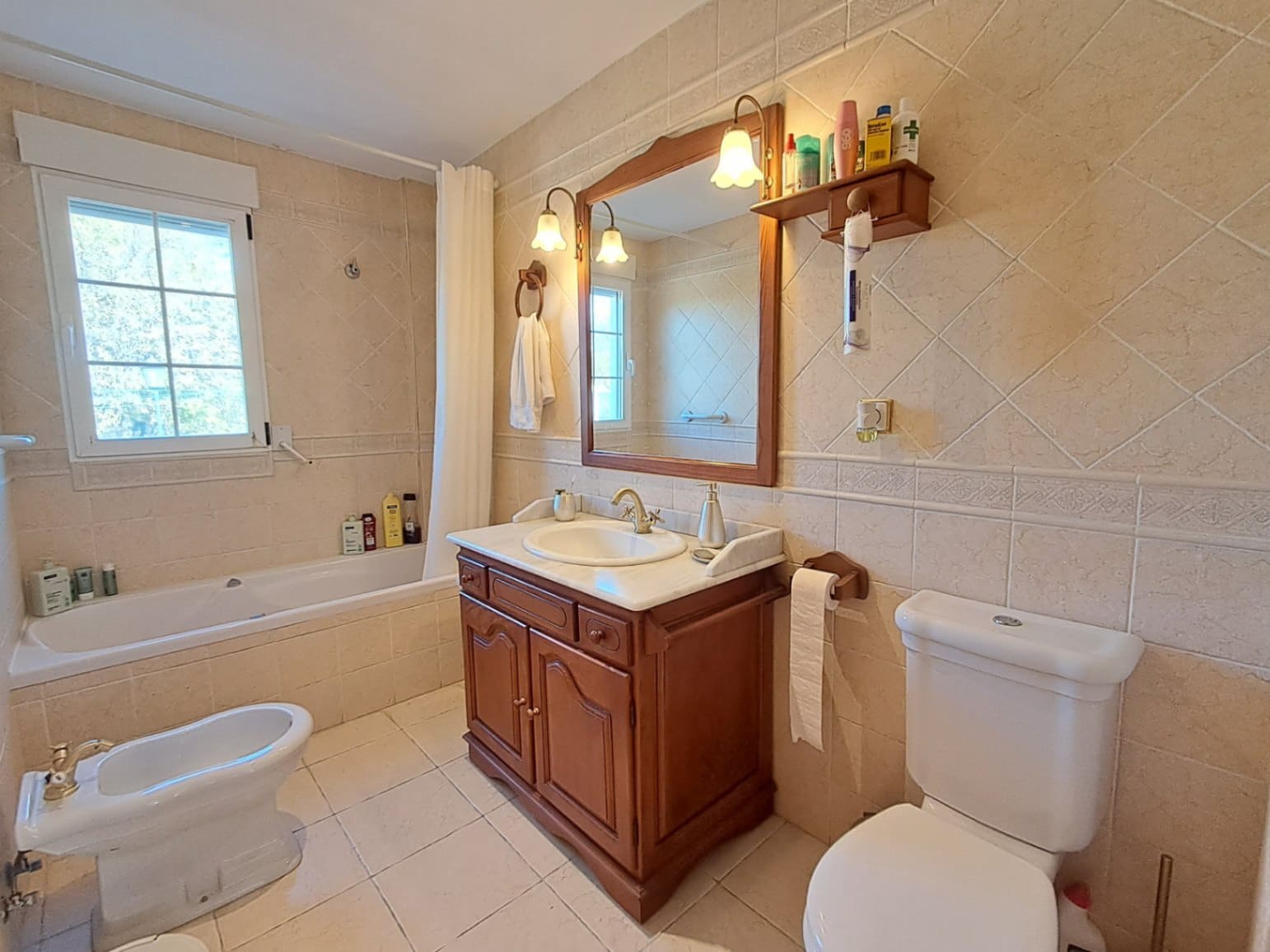 4 bedroom Villa for rent in Polop with pool garage - € 3,900 (Ref: 9431988)