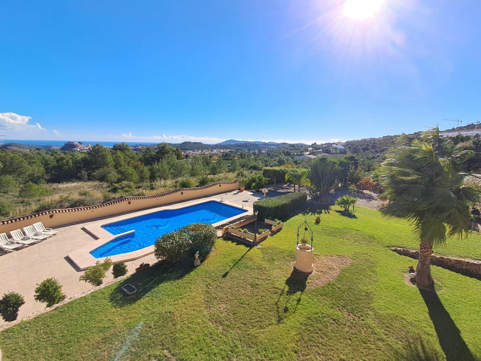 4 bedroom Villa for rent in Polop with pool garage - € 3,900 (Ref: 9431988)