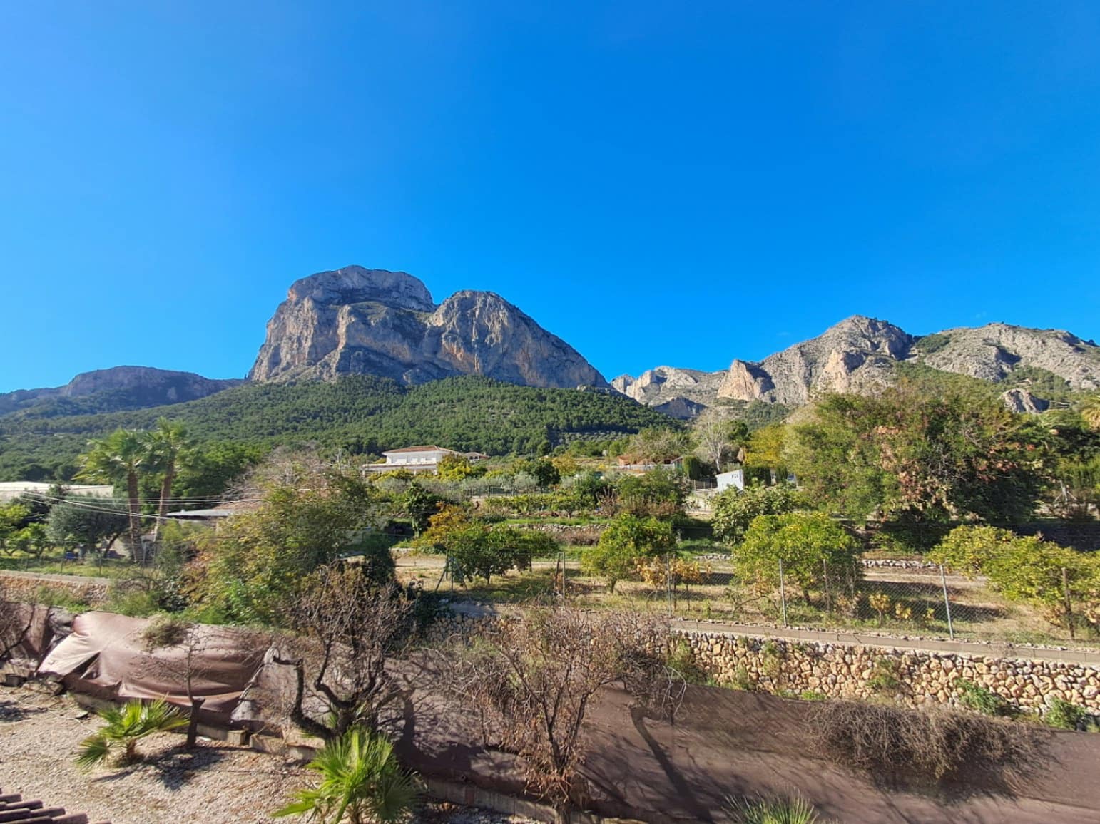 4 bedroom Villa for rent in Polop with pool garage - € 3,900 (Ref: 9431988)