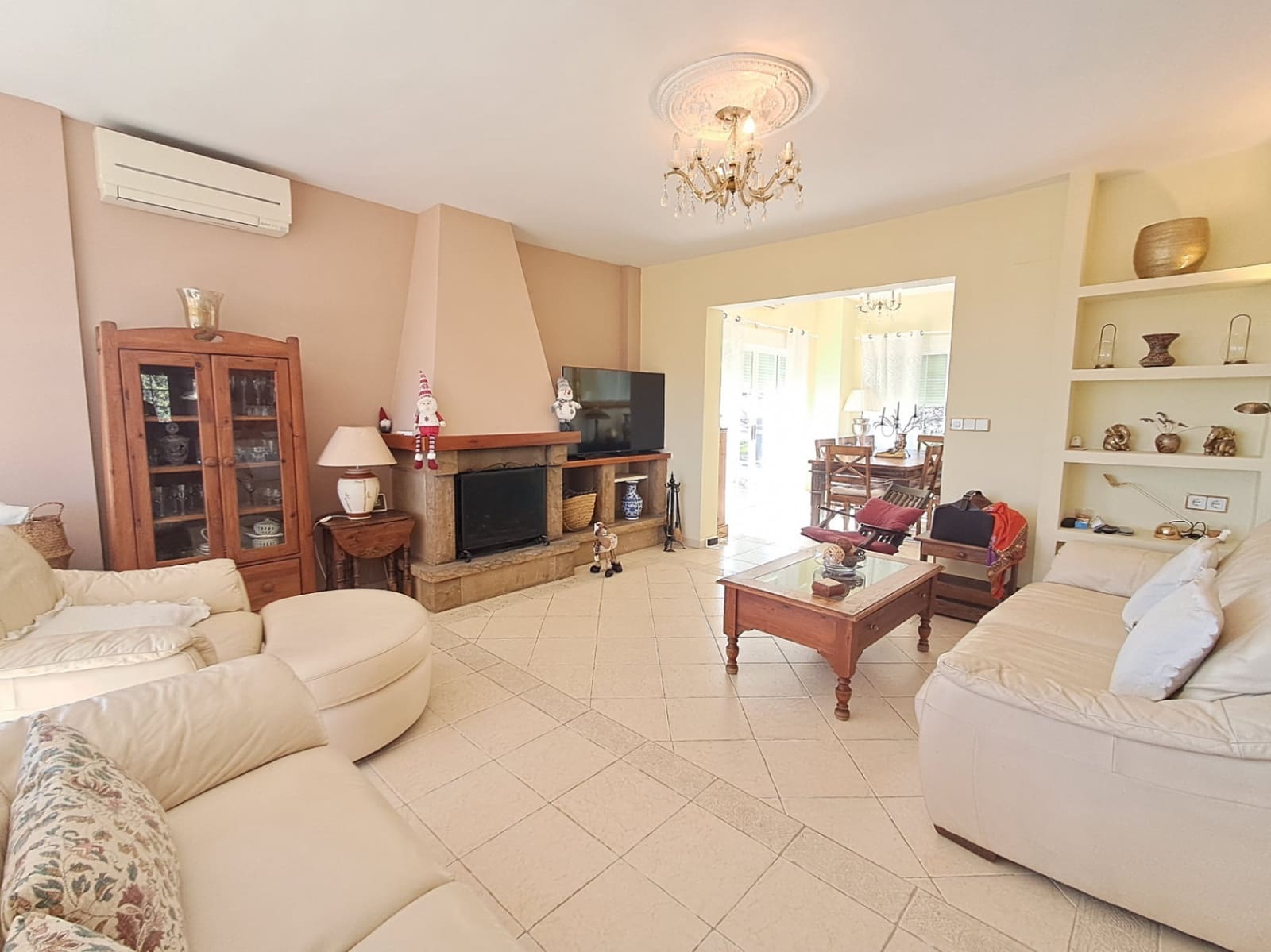 4 bedroom Villa for rent in Polop with pool garage - € 3,900 (Ref: 9431988)