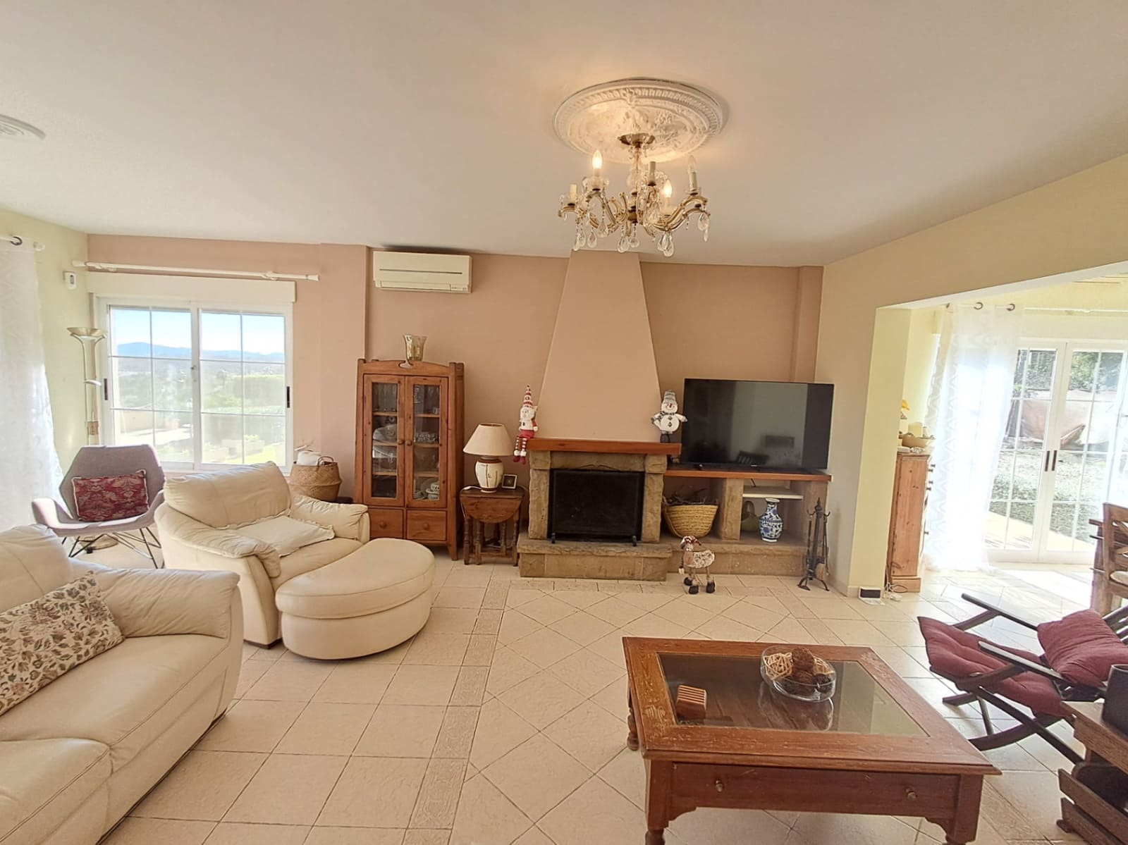 4 bedroom Villa for rent in Polop with pool garage - € 3,900 (Ref: 9431988)