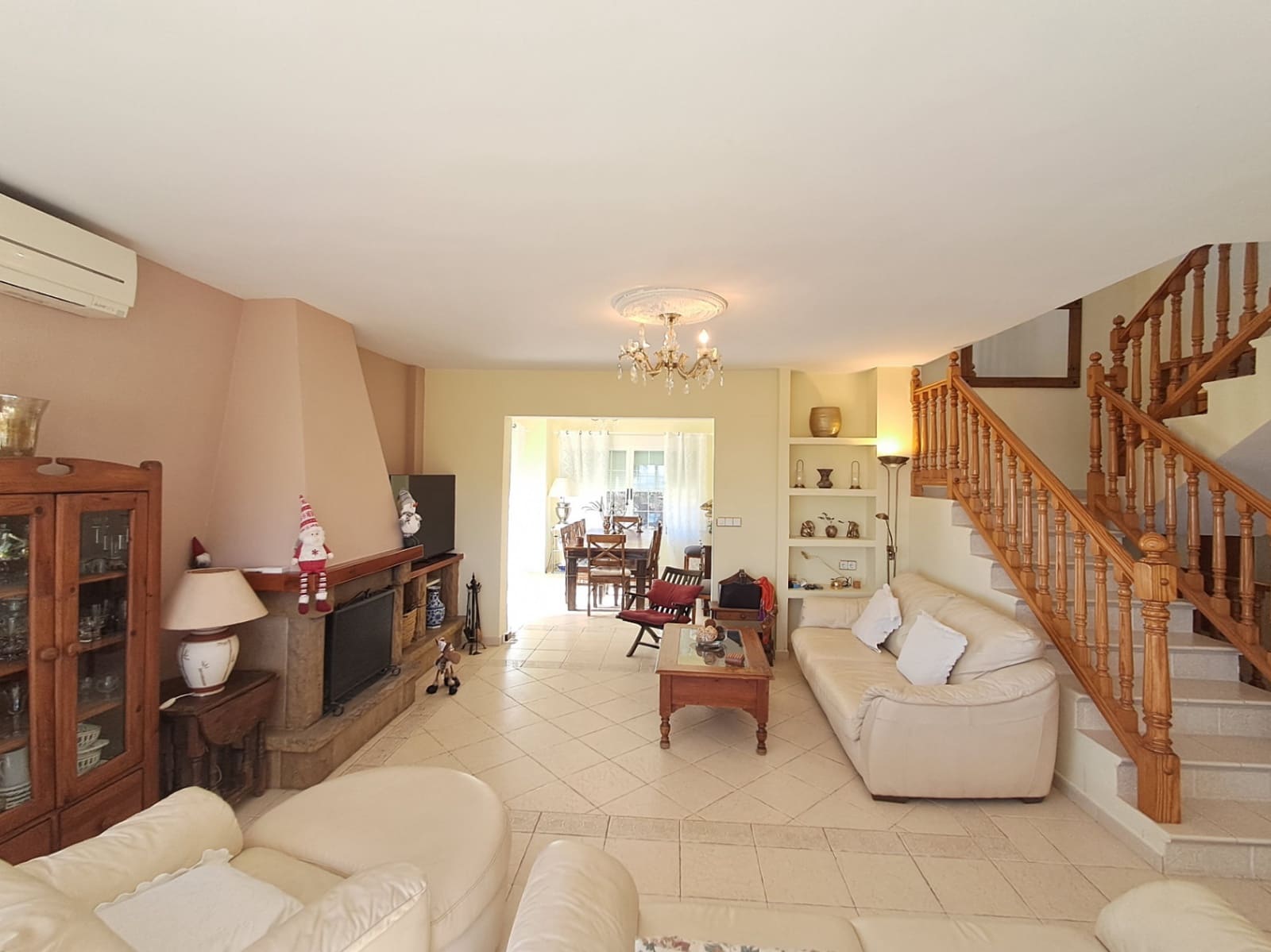 4 bedroom Villa for rent in Polop with pool garage - € 3,900 (Ref: 9431988)