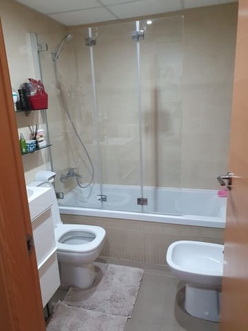 2 bedroom Apartment for sale in Benidorm with garage - € 265,000 (Ref: 9436145)