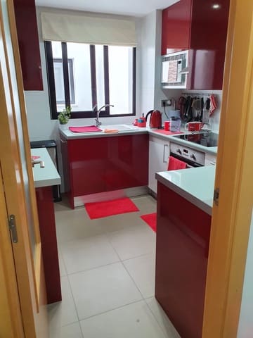 2 bedroom Apartment for sale in Benidorm with garage - € 265,000 (Ref: 9436145)