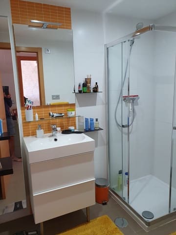 2 bedroom Apartment for sale in Benidorm with garage - € 265,000 (Ref: 9436145)