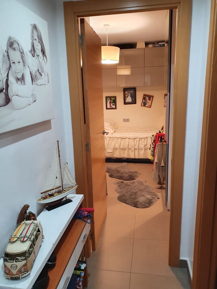 2 bedroom Apartment for sale in Benidorm with garage - € 265,000 (Ref: 9436145)