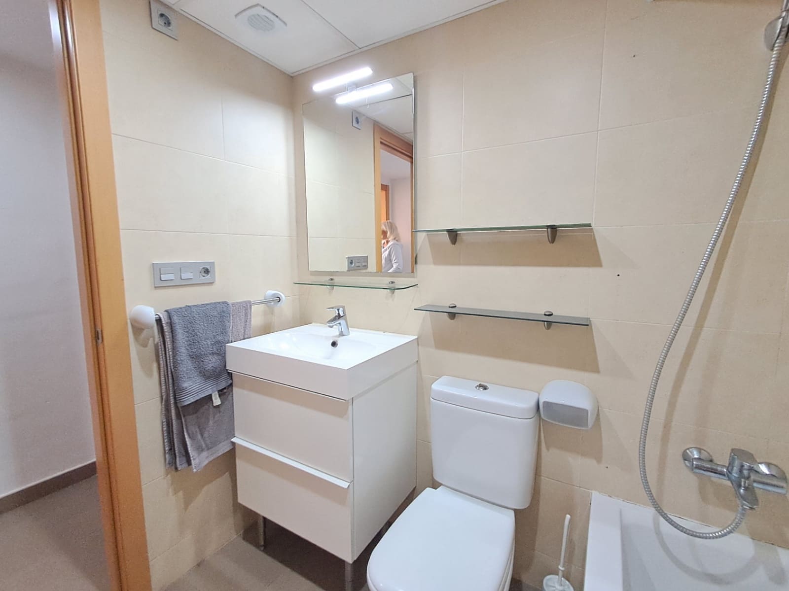 2 soveværelse Lejlighed til salg i Benidorm med garage - € 275.000 (Ref: 9436145)