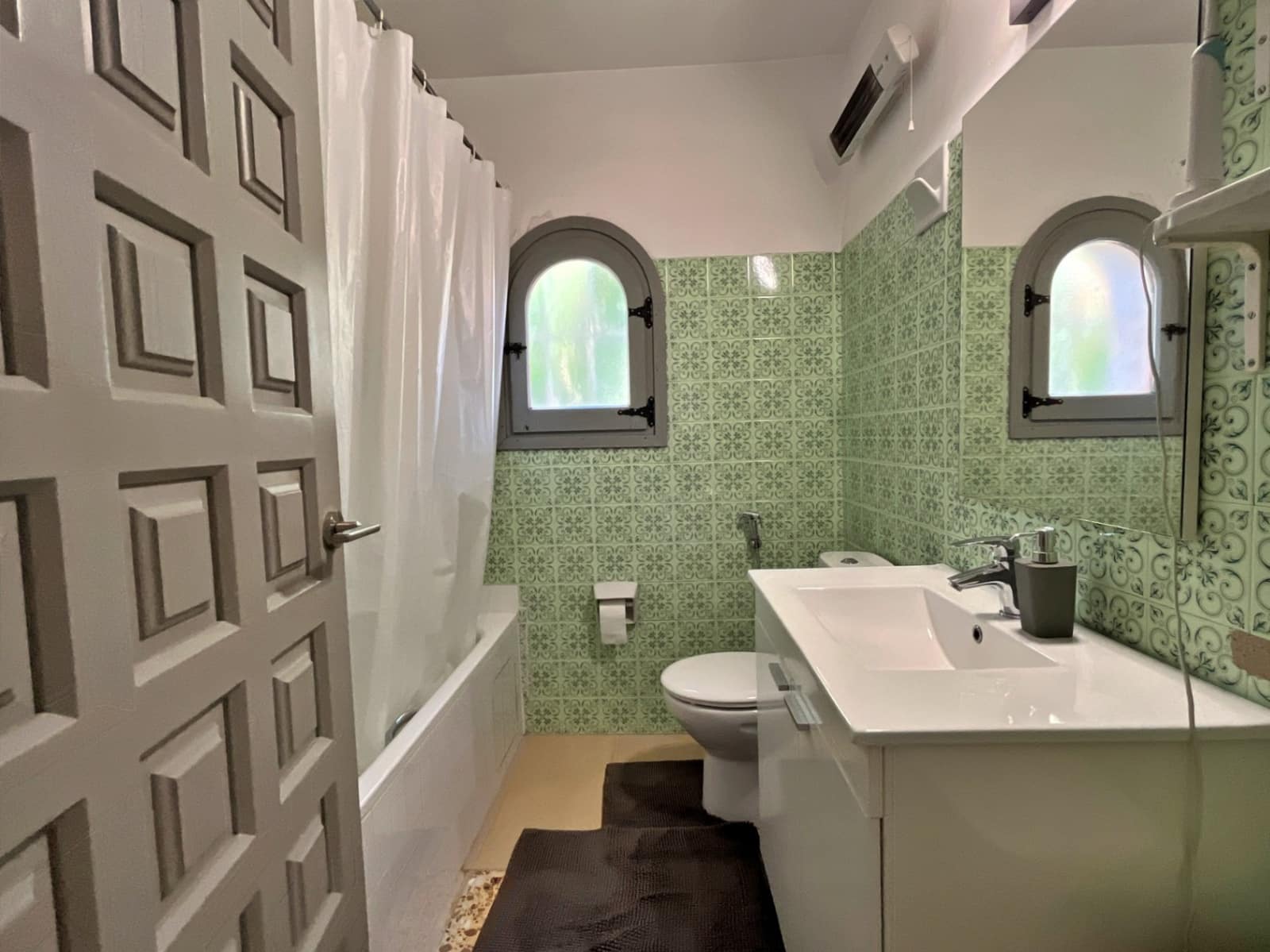 5 quarto Moradia para venda em Calpe / Calp com piscina garagem - 590 000 € (Ref: 9438431)