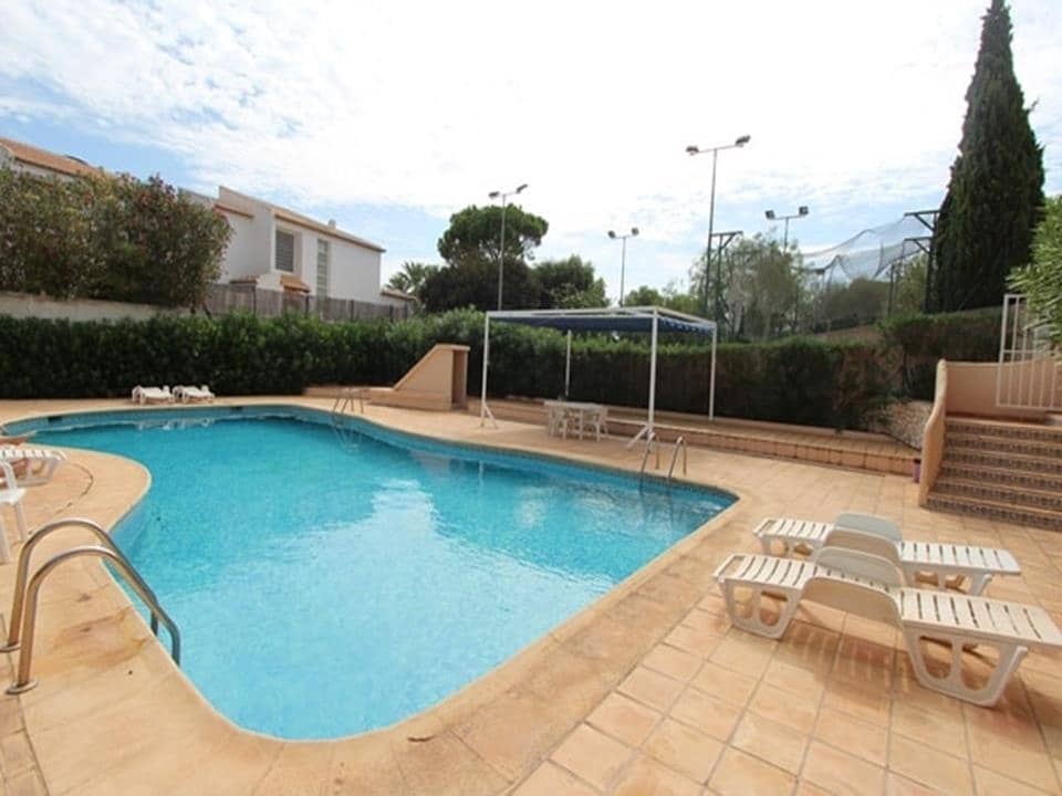 4 makuuhuone Omakotitalo vuokrattavana paikassa Moraira - 1 250 € (Ref: 9438446)