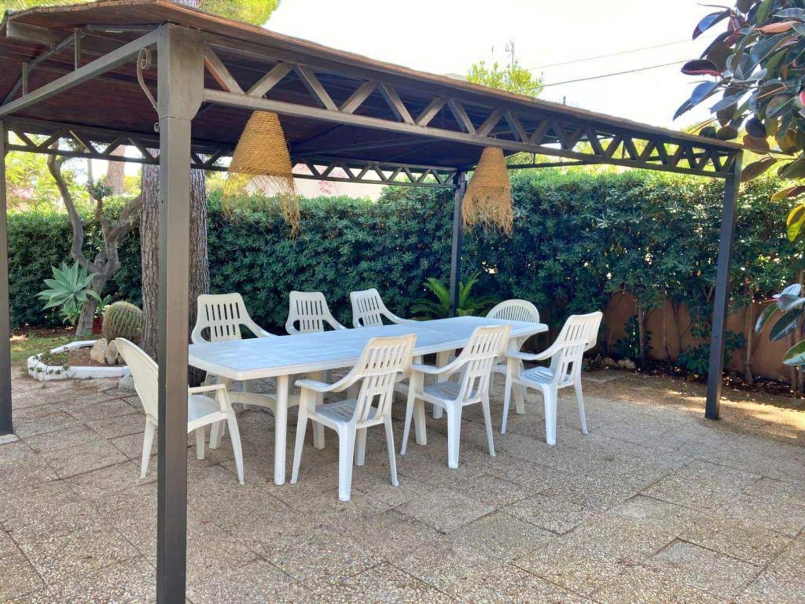 4 makuuhuone Omakotitalo vuokrattavana paikassa Moraira - 1 250 € (Ref: 9438446)