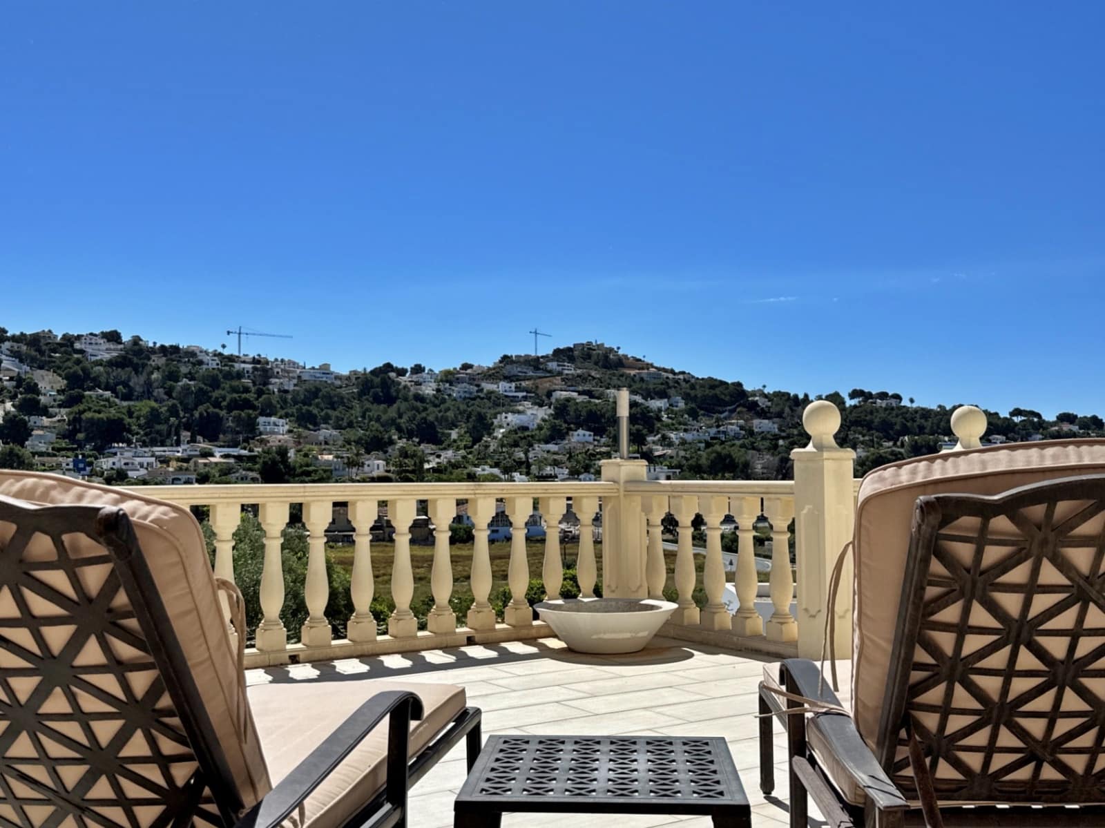 3 bedroom Villa for sale in Moraira with pool garage - € 895,000 (Ref: 9440303)