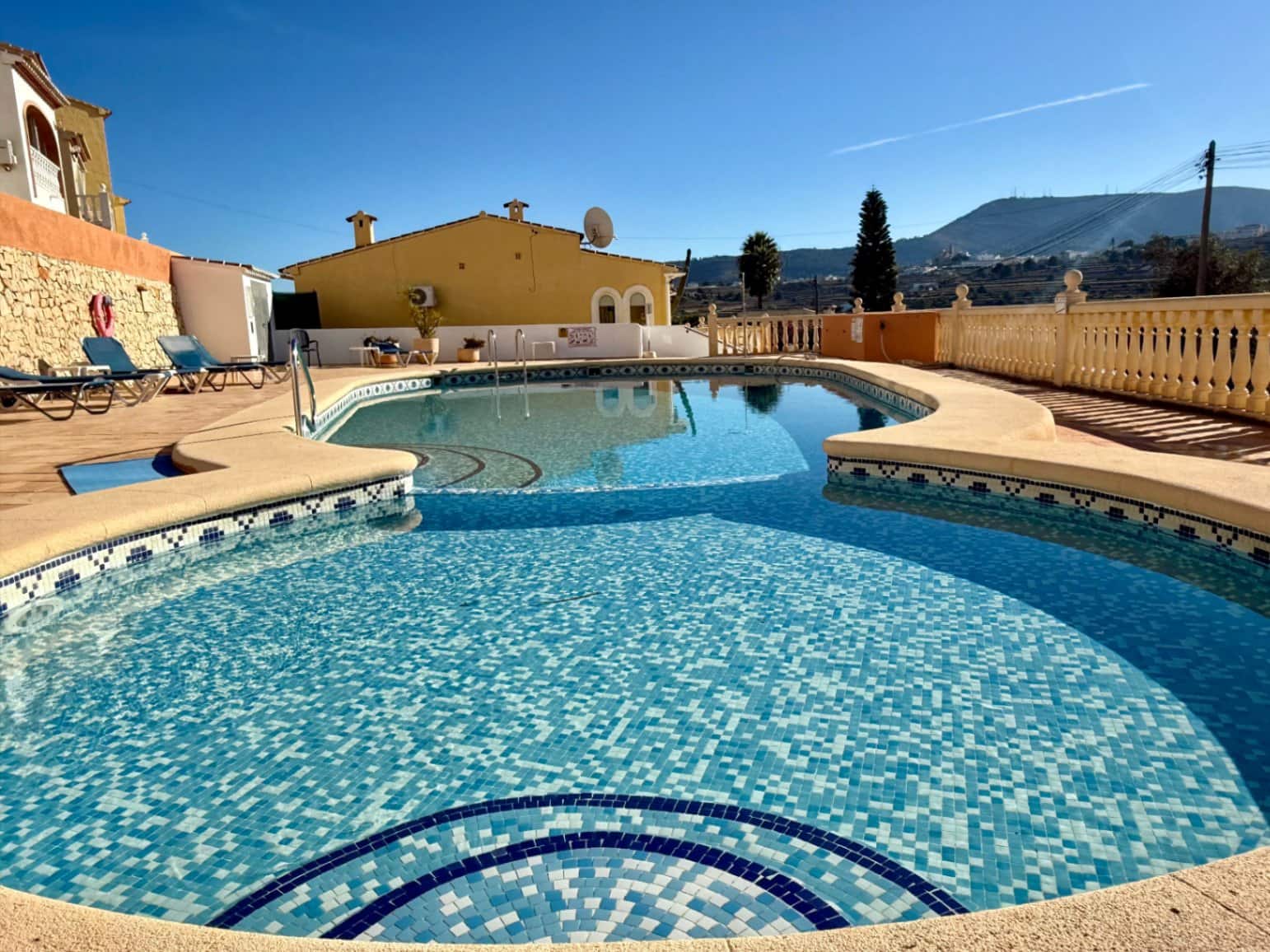 2 Zimmer Villa zu verkaufen in Benitachell / Benitatxell mit Pool Garage - 295.000 € (Ref: 9447170)