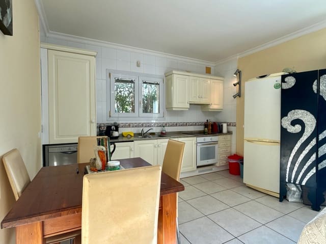 Chalet de 2 habitaciones en Benitachell / Benitatxell en venta con piscina garaje - 339.000 € (Ref: 9447171)