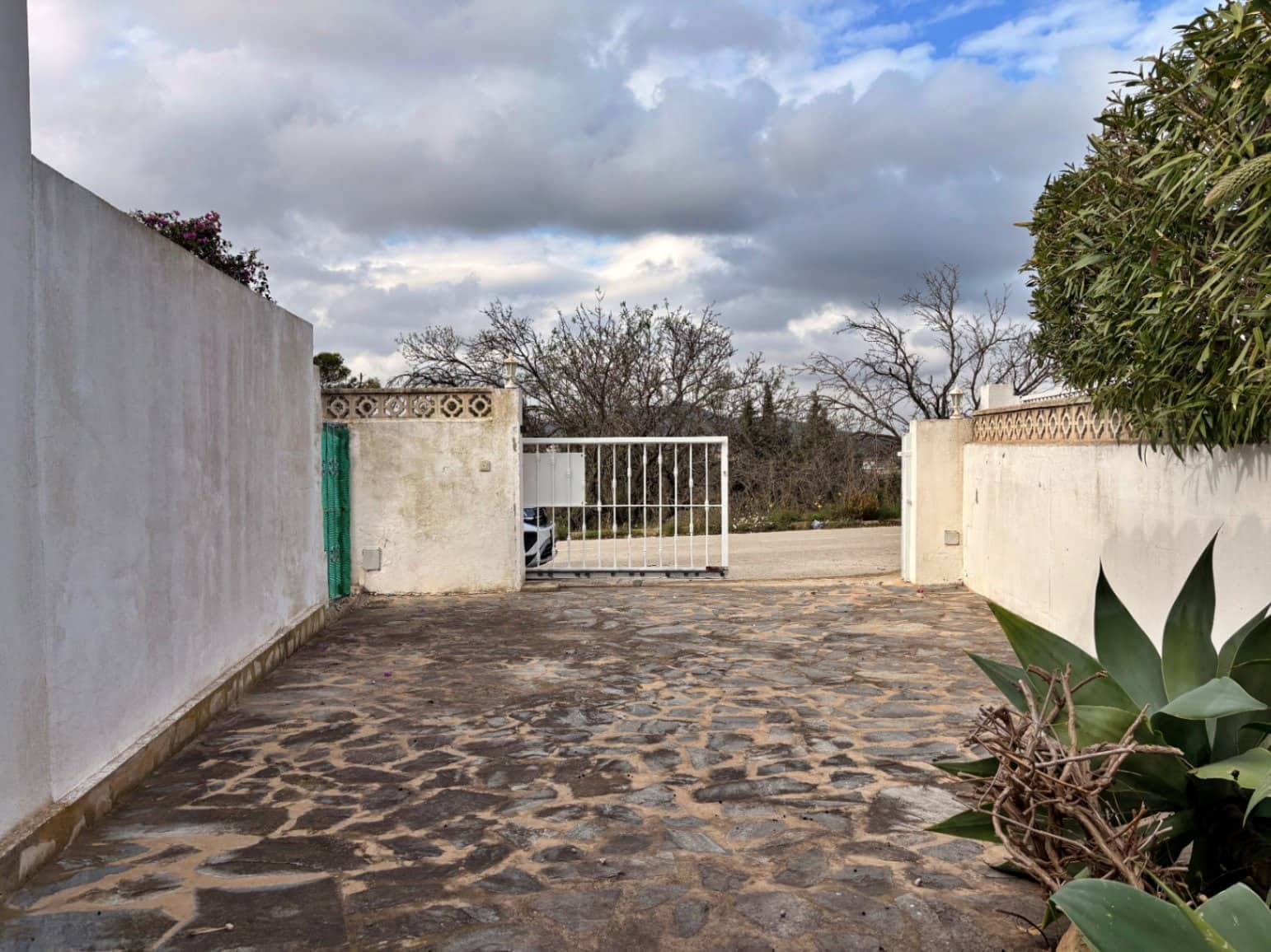 Chalet de 2 habitaciones en Benitachell / Benitatxell en venta con piscina garaje - 339.000 € (Ref: 9447171)