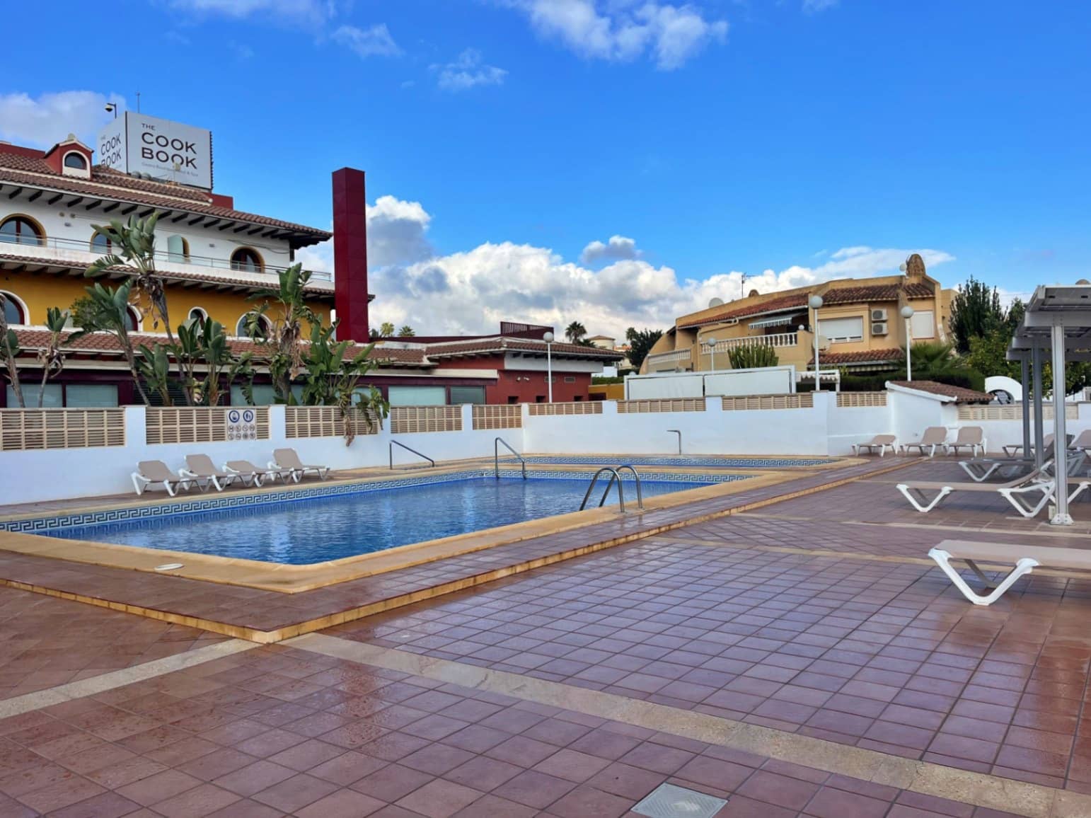 3 soveværelse Bungalow til salg i Calpe / Calp med swimmingpool garage - € 249.000 (Ref: 9449688)