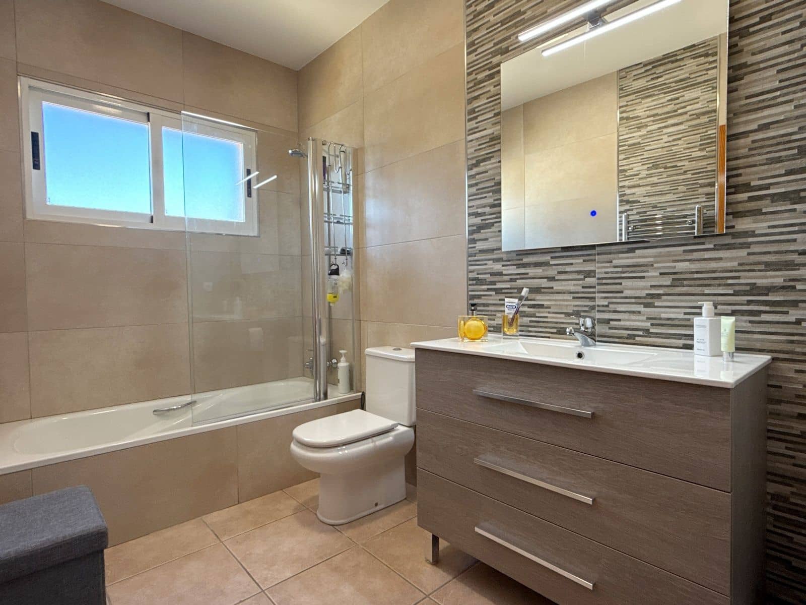 Chalet de 4 habitaciones en Benissa en venta con piscina garaje - 750.000 € (Ref: 9449723)