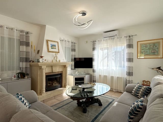 Chalet de 4 habitaciones en Benissa en venta con piscina garaje - 750.000 € (Ref: 9449723)