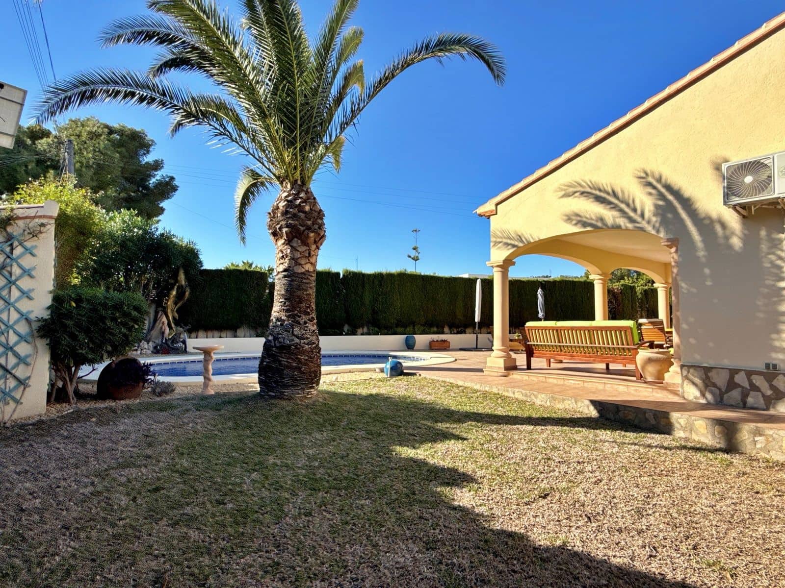 Chalet de 4 habitaciones en Benissa en venta con piscina garaje - 750.000 € (Ref: 9449723)