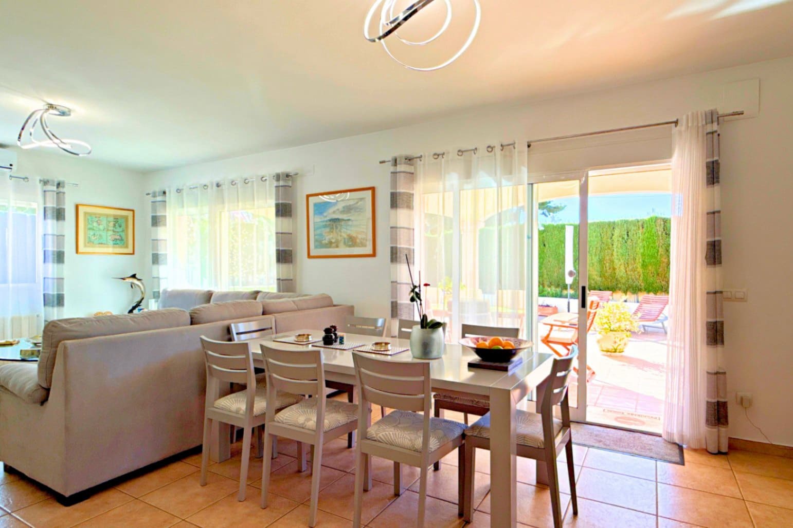 4 bedroom Villa for sale in Benissa with pool garage - € 750,000 (Ref: 9449723)